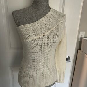Stradivarius brand women’s sweater,size xs